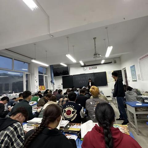 牧医2104班“技能:让生活更美好”主题班会