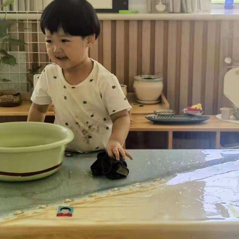 准旗托育幼儿园（早教中心）开展托育班幼儿自我服务能力大比拼活动