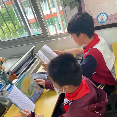 阅读沐初心  书香致未来——闽侯县实验小学六年4班“世界读书日”主题活动