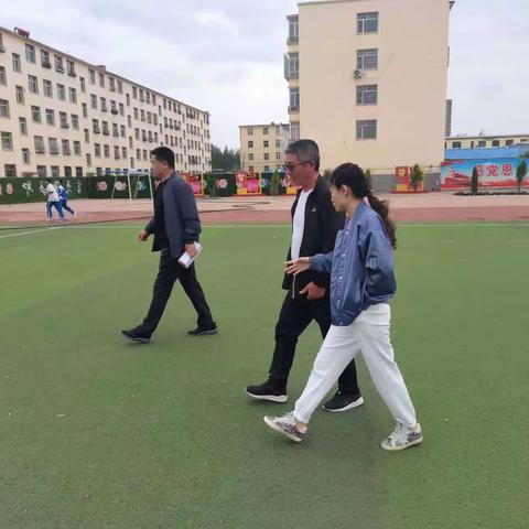 督学促教育 教育促成长          —— 突泉县实验小学迎接督导组检查