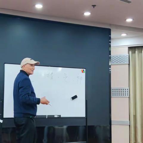 三三汇伍常务副总何兴浩：企业名字及Loge传达出对创新、激情和能量的追求