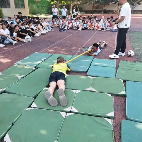 【全环境立德树人】开发区第二实验小学防溺水实操演练