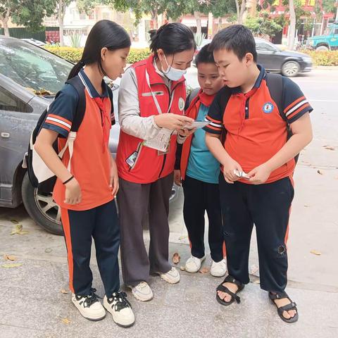 向阳花开，呵护成长，护苗行动我先行