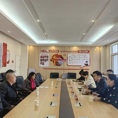 “倾听民意 汇聚力量”—英雄南路街道演武社区开展人大代表接待选民日活动