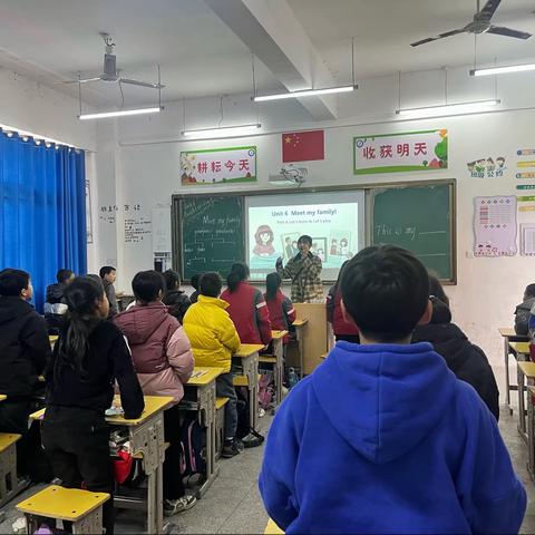 聚焦课标新视角，探索课堂展风采——湖坊镇中心小学英语公开课