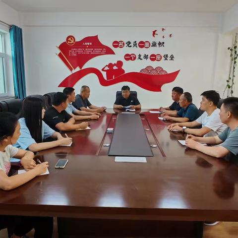 党组成员、副局长陈双林赴门德沟林场党支部讲授纪律作风党课