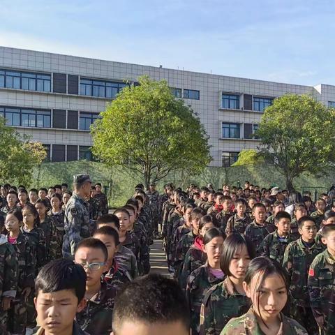 铁庙学子风姿飒，国防教育正当时——淅川县第一小学教育集团铁庙校区国防教育纪实