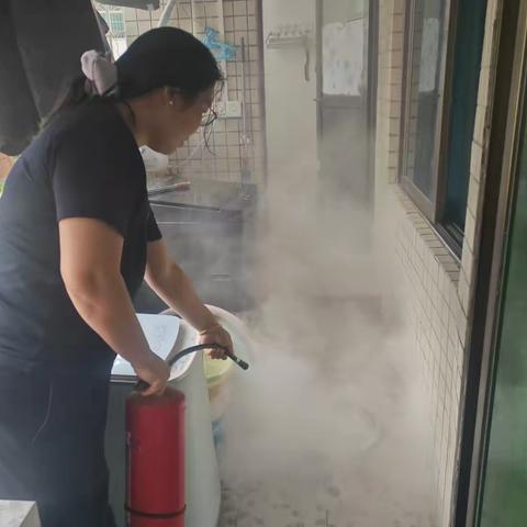 网格员巡查遇火情  果断处置化险为夷