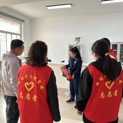 龙岗街道天赉社区：学习消防知识，筑牢安全屏障