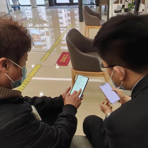 接二连三被骗钱，银行慧眼识诈骗