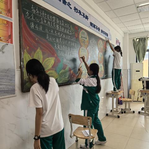 学习雷锋好榜样，初二(15)班在行动