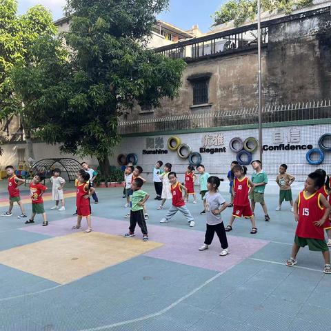 钟一幼儿园中班级篮球🏀