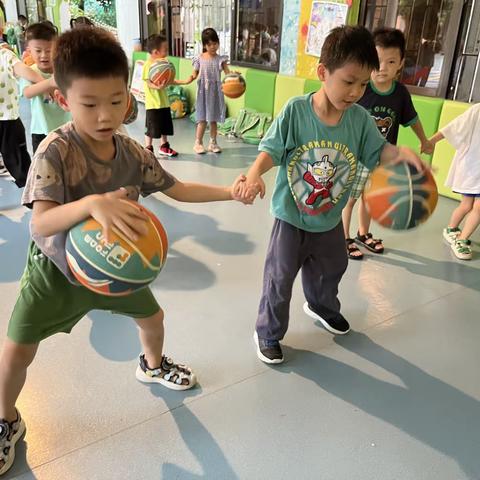 钟一幼儿园中班级篮球🏀