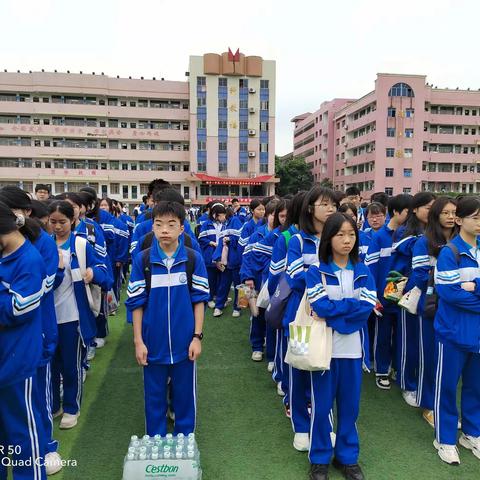 湘乡东皋中学2108班盘龙大观园研学1日游