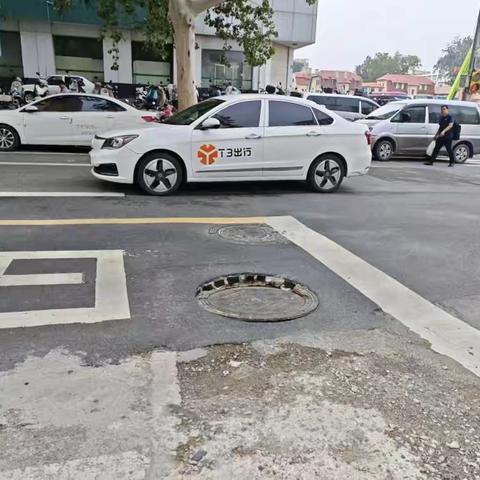 智管中心开展重点区域巡查 助力营造整洁有序节日环境