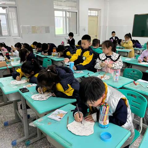 五洲观澜小学一年级绘画2班期末汇报