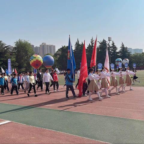 陕钢子校参加雁塔区2024年中小学田径运动会