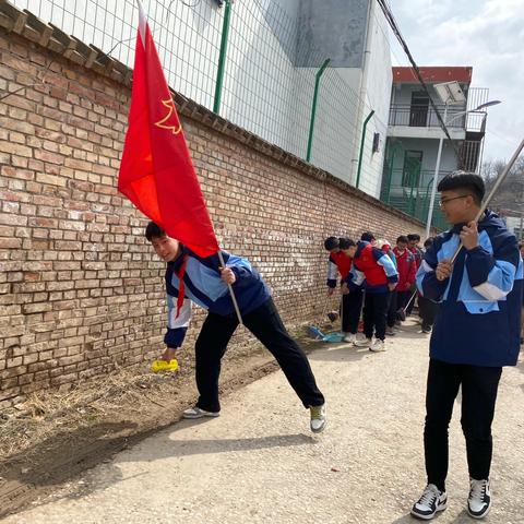 三月春风暖人心 学习雷锋正当时——彭镇中学“雷锋月”主题系列实践活动纪实
