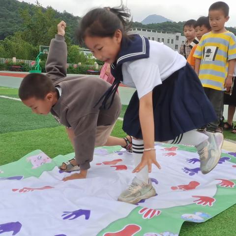 心向阳光，快乐同行——葛仙山镇中心小学心理团辅活动