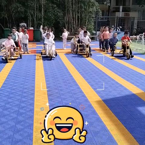 瑞吉欧幼儿园大二班户外活动🌈"快乐骑行，玩乐不停"🌈