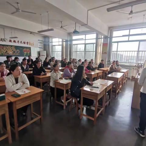 【同心之言，其臭如兰】莒县第五中学八年级家长会