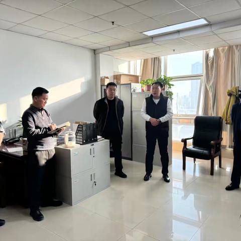 信息中心召开节后全体干部职工收心会议暨2月主题党日活动