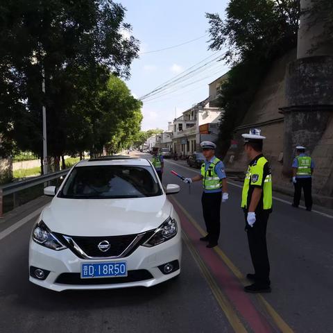 【夏季整治行动】平顺交警严查农村地区突出交通违法