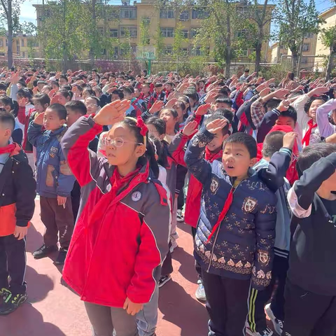 星澜周刊 三年级10班