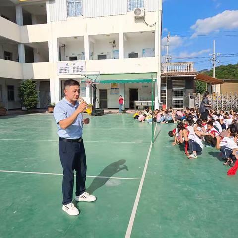 漳浦县溪坂学校消防防震演练