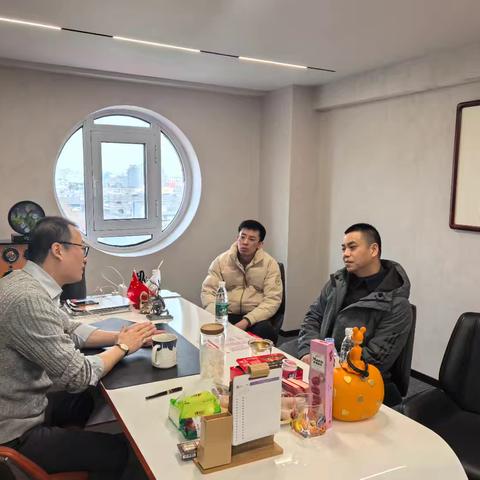“紧盯项目干 围着企业转”——碑林区商务局走访碑林跨境电商产业园企业