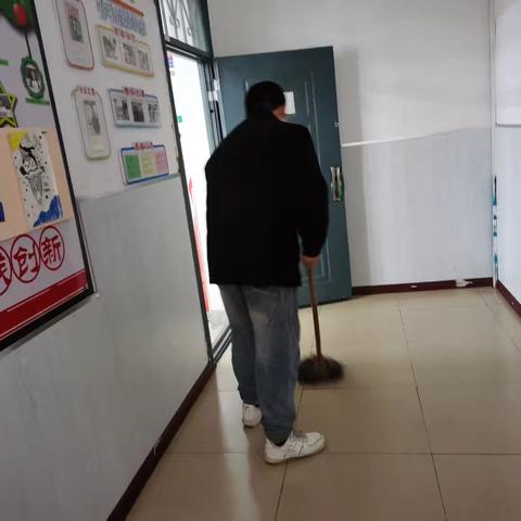 一年一班劳动绘校园：耕耘与成长的诗篇