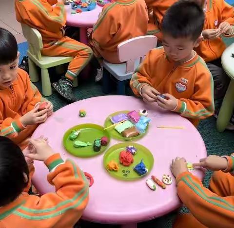 🍄🐓天上人间，美食当先🦀🦐🐠城北幼儿园大二班小“食”光——小吃店准备开业了🌹🎁💐