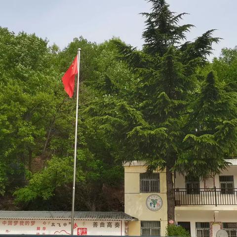 居安思危，防范未“燃”—上观乡初级中学消防演习