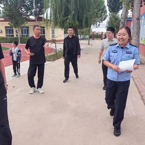 “法治副校长进校园 共筑安全防护墙”——浮图店学区浮东小学法治安全宣讲活动