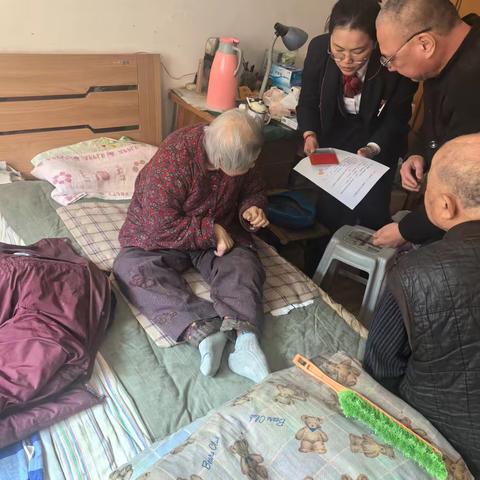 松山支行暖心出发， ﻿金融服务送上门！