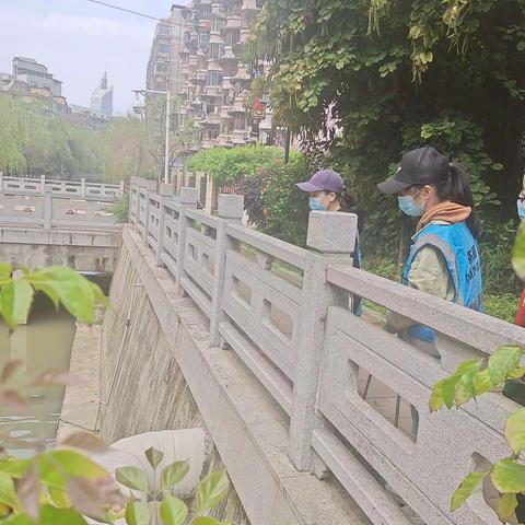 晋安区茶园街道东浦社区开展开展 巡河护河志愿服务活动