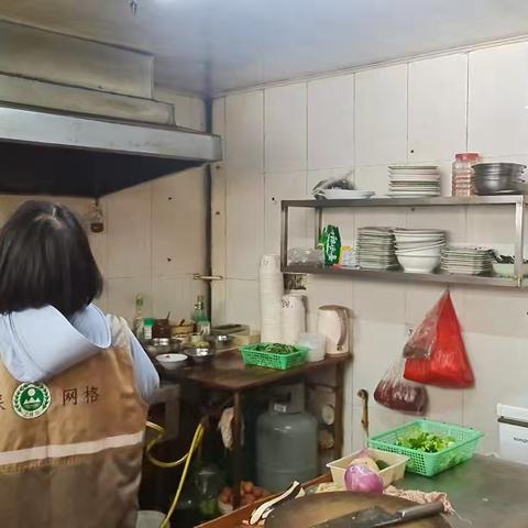 茶园街道东浦社区开展油烟净化设施检查工作