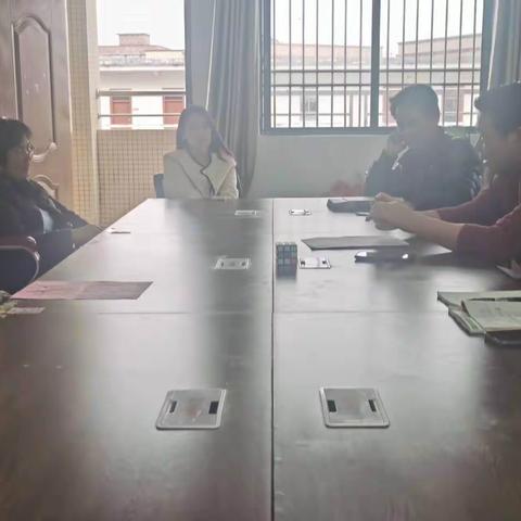 陆丰市桥冲镇石东管理区第一小学“低年级识字教学探讨会”活动简报