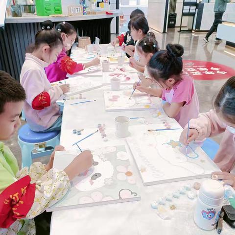 育享课堂｜“妙笔生画，悦绘童趣”数字油画DIY活动