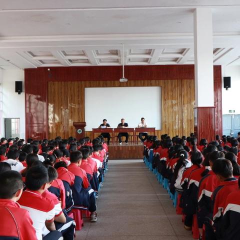 双龙校区九年级学生动员大会