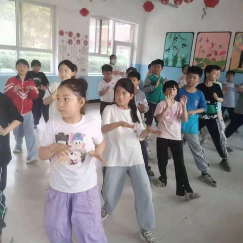 【关爱学生 幸福成长】弘扬传统文化，太极进校园——梁二庄小学太极拳活动