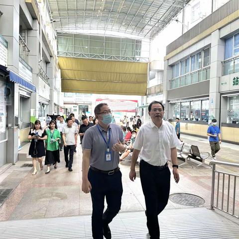 重庆市医疗保障局一行莅临海口市第三人员医院参观调研