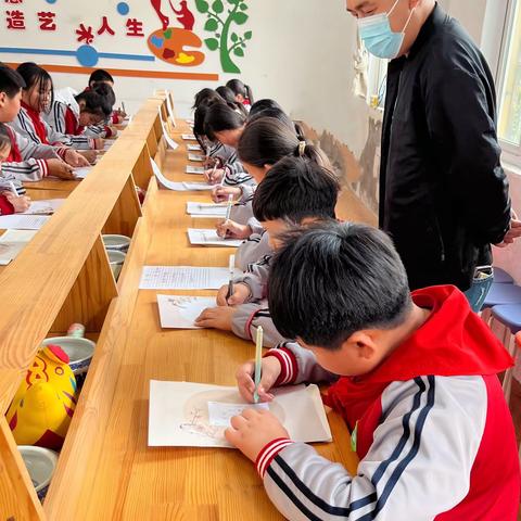 “写好中国字·做好中国人”      ———半堤镇成庄小学写字比赛