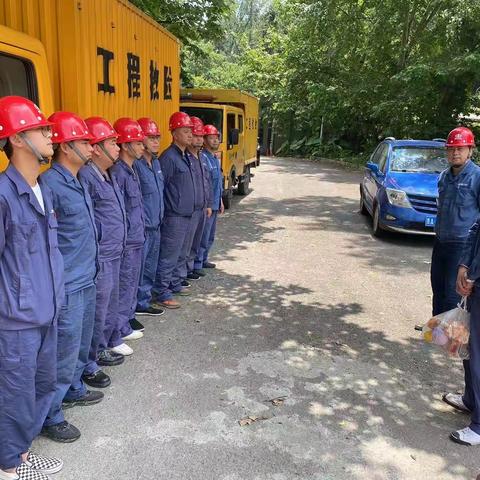 慰问燃气值守人   保驾护航“数博会”