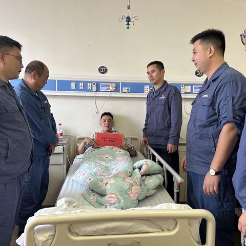 爱心点燃希望 真情传递温暖——输配分公司工会组织为困难员工罗昌云爱心募捐