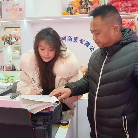 英雄中路街道蔡家巷社区加强日常隐患排查，筑牢节前安全防线