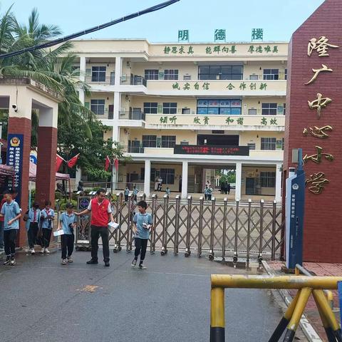 县水务局开展防溺水安全宣传活动