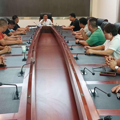 县水务局开展乡村振兴驻村工作队员集体谈心谈话