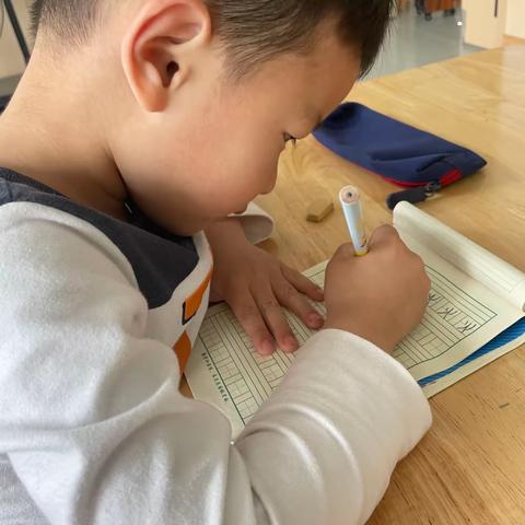 快乐幼儿园 开心每一天