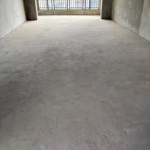 江山美景小高层2梯三户，金典错层产权161平！4室两厅两卫！89.8万☎️68165